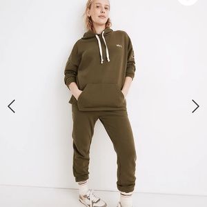 MADEWELL EASYGOING HOODIE SWEATSHIRT, SWEATPANTS: FLOWER EMBROIDERED EDITION/ M